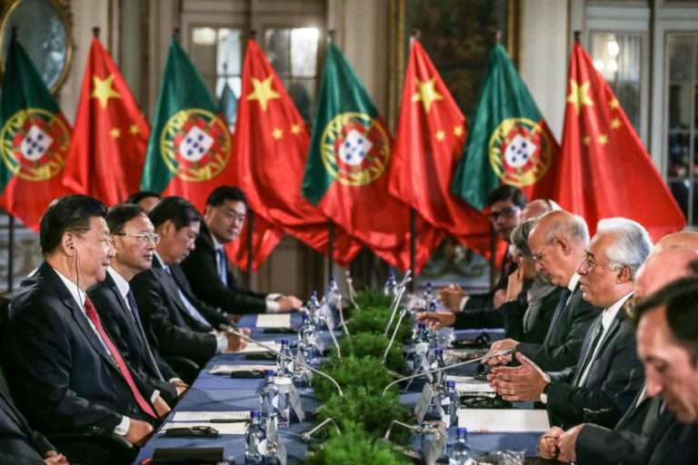 PORTUGAL E CHINA ASSINAM 17 ACORDOS BILATERAIS COM DESTAQUE PARA COOPERAÇÃO ECONÓMICA