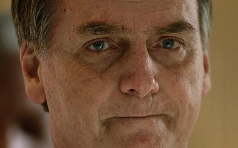 POLÍCIA BRASILEIRA REALIZA OPERAÇÃO PARA INVESTIGAR AMEAÇAS DE MORTE CONTRA BOLSONARO