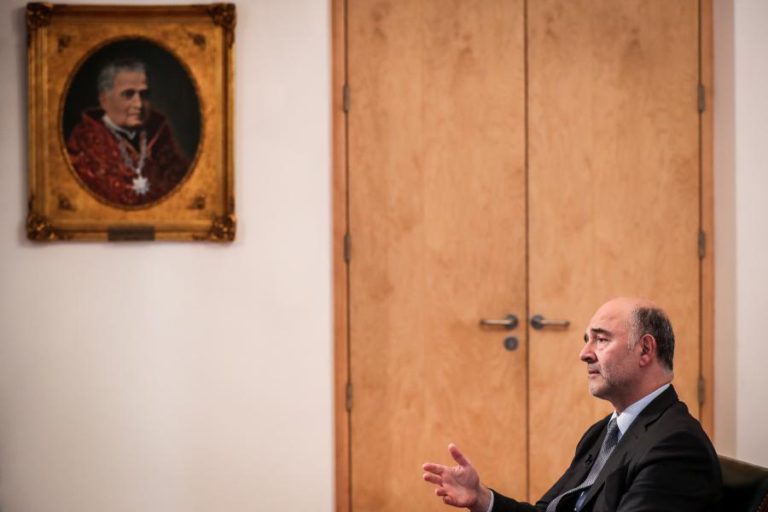 BRUXELAS NÃO VAI PUNIR FRANÇA POR ULTRAPASSAR OS 3% DO DÉFICE EM 2019