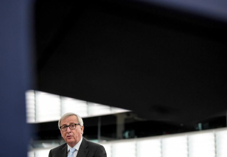 JUNCKER GARANTE QUE “NÃO HÁ QUALQUER ESPAÇO PARA UMA RENEGOCIAÇÃO”
