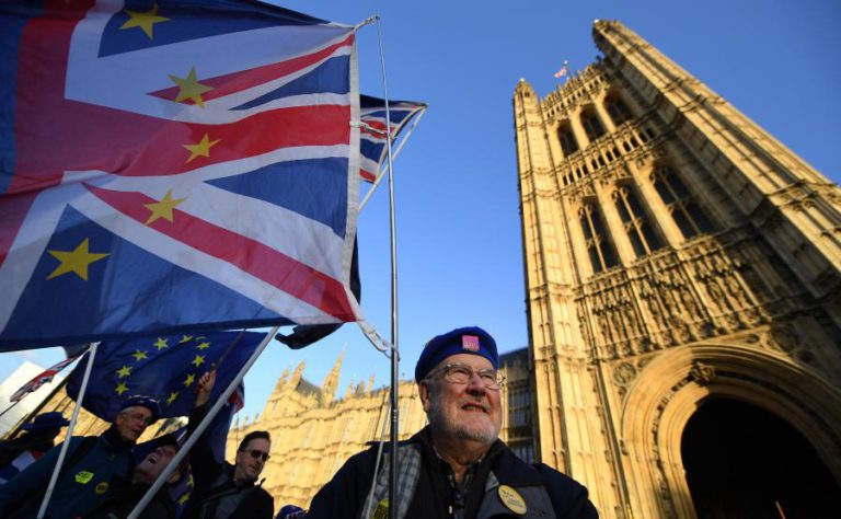 CAMPANHA POPULAR CONTRA O BREXIT EM WESTMINSTER INVADE TELEVISÕES BRITÂNICAS