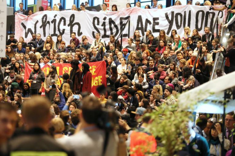 FRANCESES ATINGEM RECORDE DE 1,5 MILHÕES DE ASSINATURAS PARA RECURSO À JUSTIÇA POR INAÇÃO CLIMÁTICA