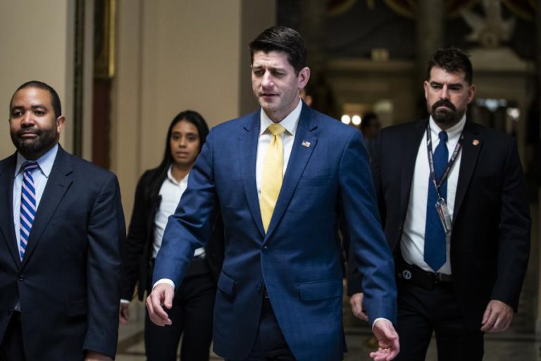 CÂMARA DOS REPRESENTANTES APROVA FUNDO PARA MURO NA FRONTEIRA EUA/MÉXICO