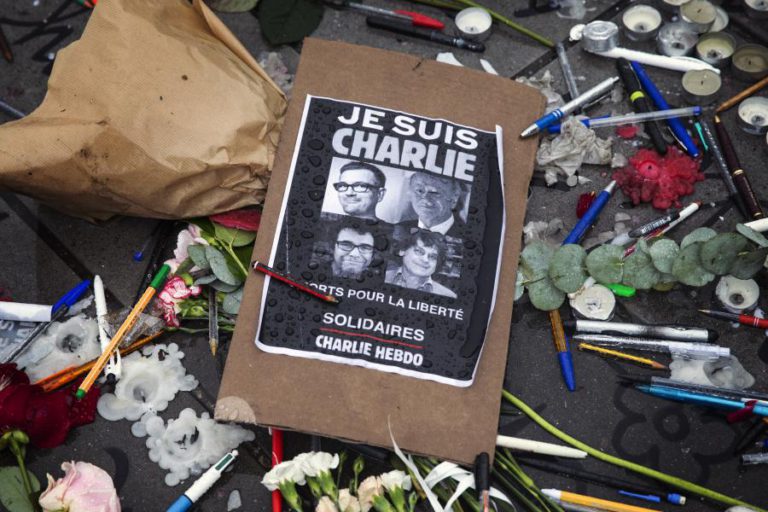 SUSPEITO DE ORDENAR ATENTADO NO CHARLIE HEBDO SOB CUSTÓDIA DAS AUTORIDADES FRANCESAS