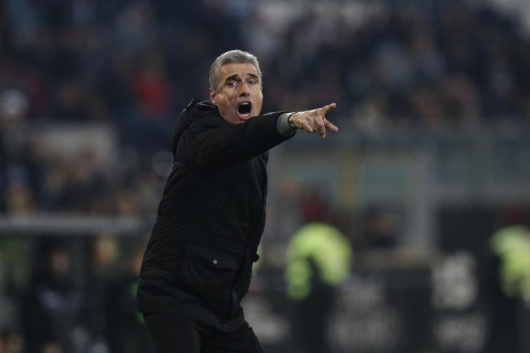 LUÍS CASTRO QUER VITÓRIA DE GUIMARÃES “FOCADO” PARA VENCER NACIONAL EM BOA FASE