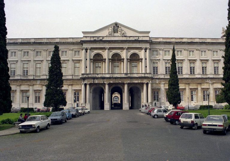 MUSEUS, PALÁCIOS E MONUMENTOS TUTELADOS PELA DGPC ENCERRAM DIAS 24 E 31
