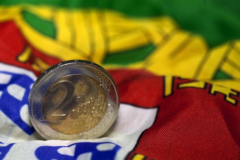 PORTUGAL EMITE HOJE ATÉ 1.750 ME EM BILHETES DO TESOURO A SEIS E 12 MESES