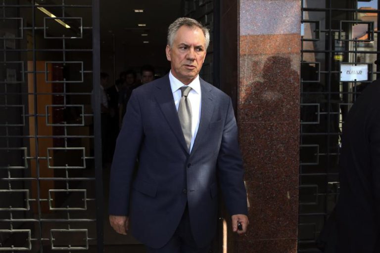 ARMANDO VERA APRESENTA-SE NA CADEIA DE ÉVORA PARA CUMPRIR PENA
