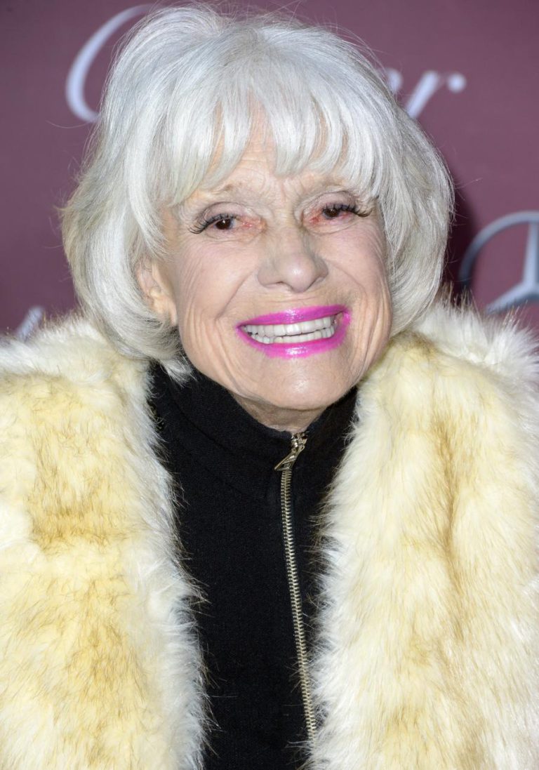 ATRIZ NORTE-AMERICANA CAROL CHANNING, PROTAGONISTA DE “HELLO, DOLLY”, MORREU AOS 97 ANOS