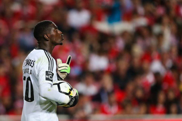 BENFICA EMPRESTA GUARDA-REDES BRUNO VARELA AO AJAX ATÉ FINAL DA ÉPOCA