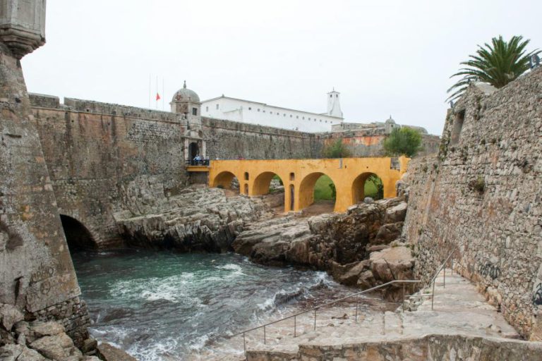 PENICHE CEDE ESPÓLIO PARA MUSEU NACIONAL DA RESISTÊNCIA E DA LIBERDADE