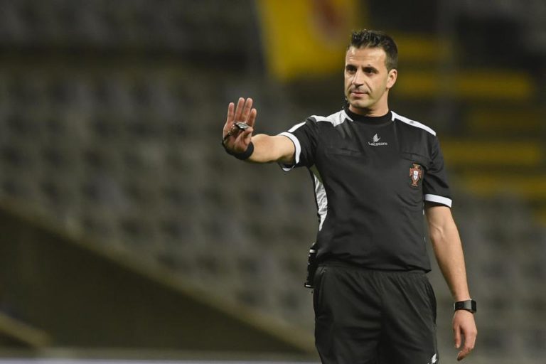 ÁRBITRO MANUEL OLIVEIRA NA MEIA-FINAL DA TAÇA DA LIGA ENTRE SPORTING DE BRAGA E SPORTING