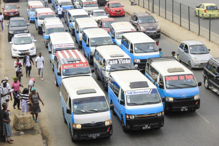 ASSOCIAÇÃO DE TAXISTAS ANGOLANOS AFASTA PRESIDENTE ACUSADO DE DESVIAR DINHEIRO