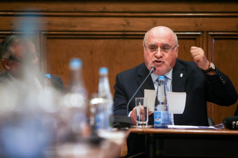 GOVERNO LIMITA FRACIONAMENTO DAS TERRAS PARA ACABAR COM “FLORESTA CAÓTICA, DESORDENADA”