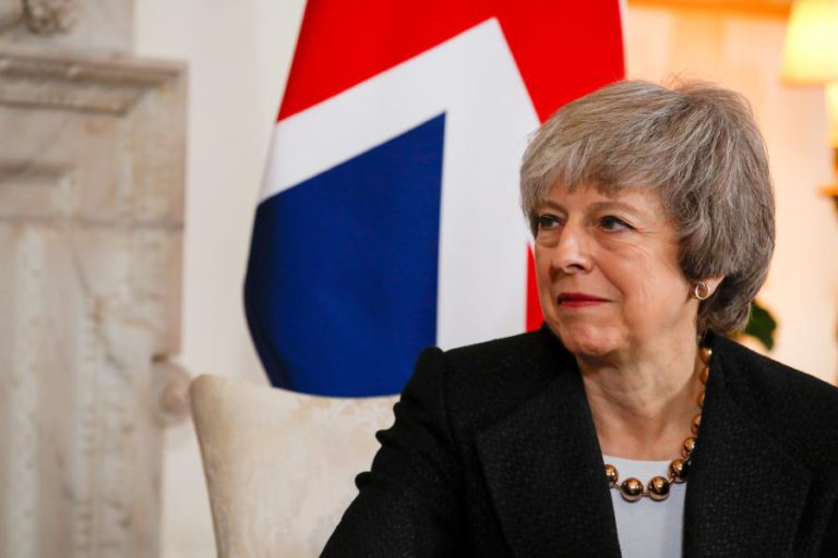 THERESA MAY ALERTA PARA “TERRITÓRIO DESCONHECIDO” SE ACORDO DO ‘BREXIT’ NÃO FOR APROVADO