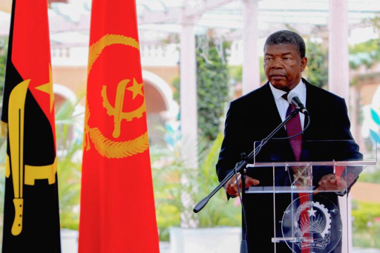 PR ANGOLANO SUBSTITUI MINISTRAS DAS PESCAS E DA FAMÍLIA