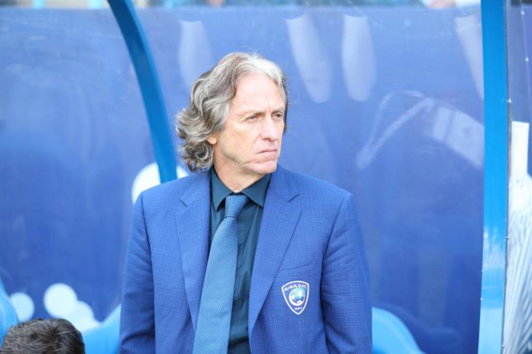 AL HILAL, DE JORGE JESUS, OPERA REVIRAVOLTA E APURA-SE PARA OS ‘QUARTOS’ DA TAÇA