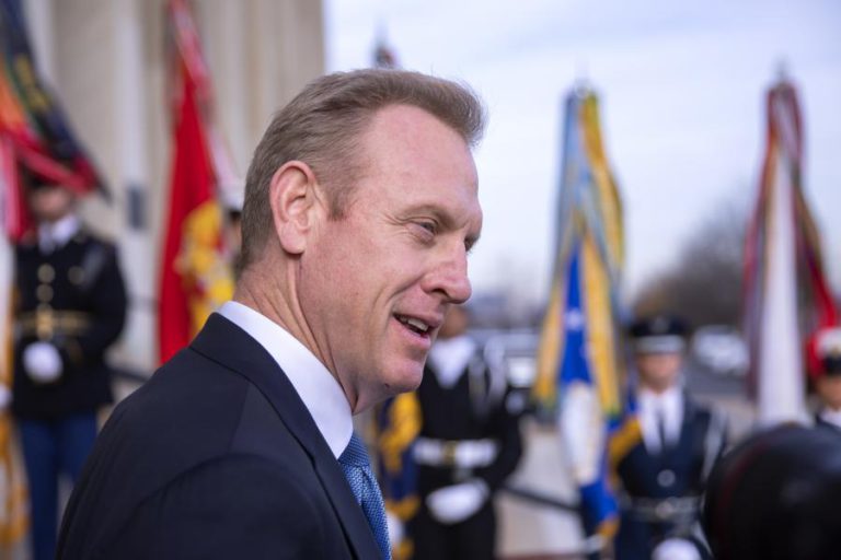 PATRICK SHANAHAN ASSUME DEFESA NOS EUA, CORPO MILITAR DIVULGA POLÉMICO VÍDEO
