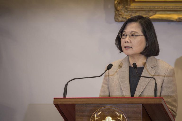 TAIWAN REJEITA APELO DA REPÚBLICA POPULAR DA CHINA PARA REUNIFICAÇÃO