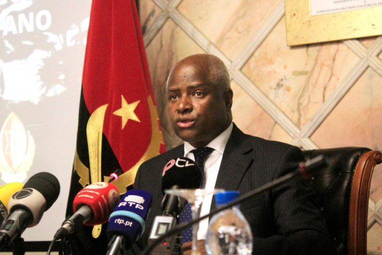 MINISTRO ANGOLANO PREOCUPADO COM AUMENTO DE CRIMES NO SEIO FAMILIAR NA QUADRA FESTIVA