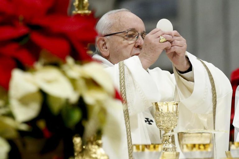 PAPA DEFENDE ESTUDO DA HISTÓRIA COMO REFLEXÃO SOBRE AS GUERRAS