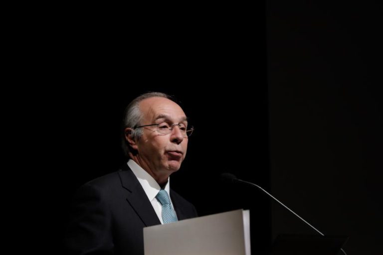 MENDES CONSIDERA “PREFERÍVEL CLARIFICAÇÃO À PAZ PODRE” NO PSD E ELOGIA MONTENEGRO E RIO