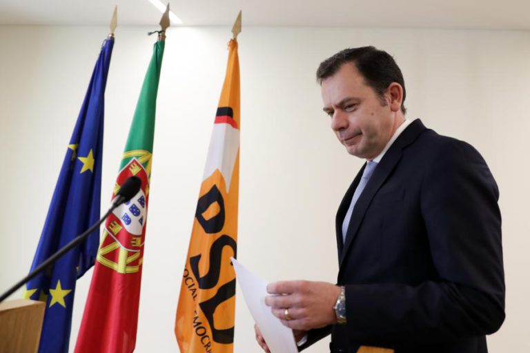 MONTENEGRO ACUSA RIO DE TER TIDO “MEDO” DE CONVOCAR DIRETAS