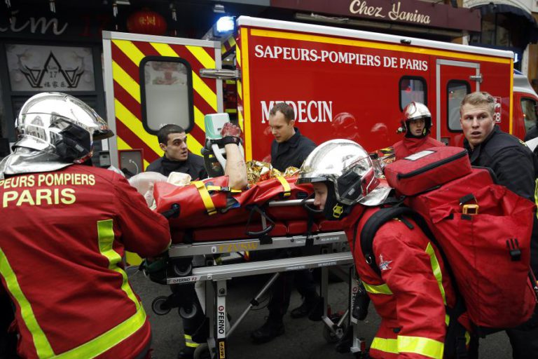 NOVO BALANÇO INDICA TRÊS MORTOS EM EXPLOSÃO ACIDENTAL EM PARIS