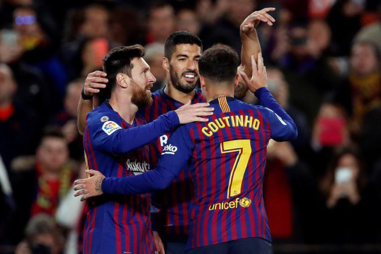 SUAREZ BISA E ASSISTE MESSI NA VITÓRIA DO FC BARCELONA SOBRE O EIBAR POR 3-0