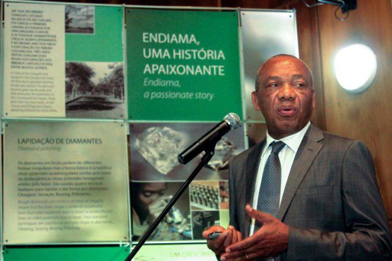 DIAMANTÍFERA ANGOLANA ENDIAMA PREPARA LEILÃO PARA VENDER DIAMANTE DE 114 QUILATES