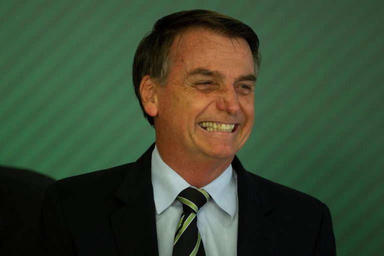 BOLSONARO ATRIBUI AO PRIMEIRO-MINISTRO DE ISRAEL A MAIS ALTA CONDECORAÇÃO BRASILEIRA