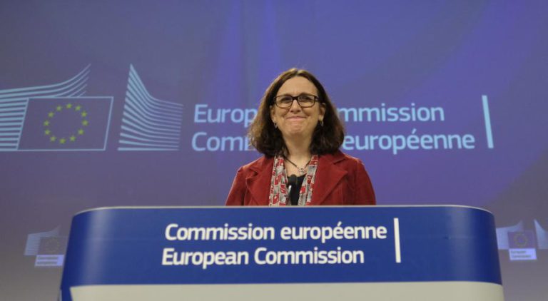 BRUXELAS PROPÕE AOS EUA A ELIMINAÇÃO DE TARIFAS SOBRE PRODUTOS INDUSTRIAIS