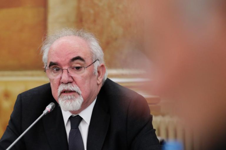 GOVERNO DEFENDE QUE SALÁRIO MÍNIMO NO ESTADO ACIMA DO LEGAL NÃO DIVIDE PORTUGUESES