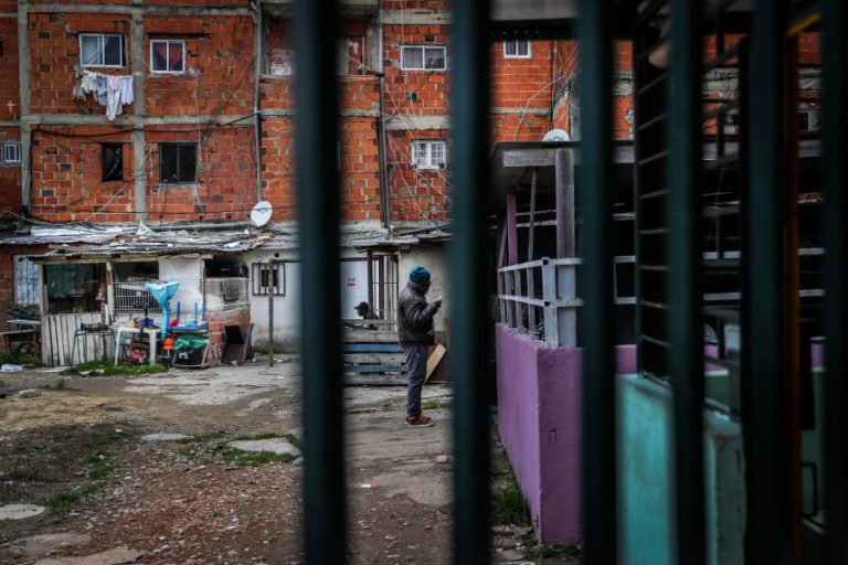 CÔNSUL DE ANGOLA EM LISBOA APELA À COMUNIDADE ANGOLANA PARA EVITAR “ARRUAÇAS”