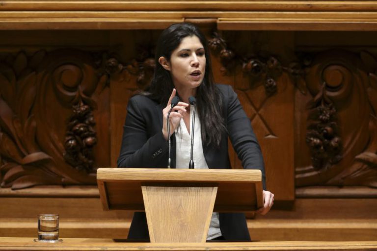 BLOCO AFIRMA QUE IRREGULARIDADES NA CGD E RESPONSABILIDADES POLÍTICAS NUNCA PRESCREVEM