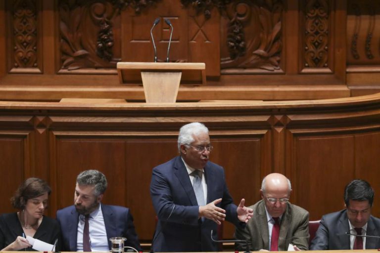 COSTA QUER APROVAR LEI DE BASES DA SAÚDE COM MAIORIA QUE “CRIOU E DEFENDEU SNS”