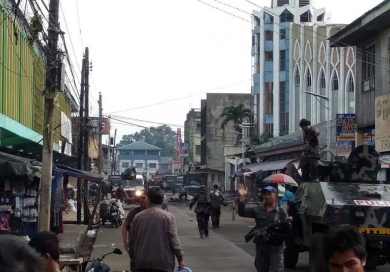FILIPINAS ALEVA ALERTA DE TERRORISMO PARA TODO O PAÍS APÓS ATAQUE MORTAL EM JOLO