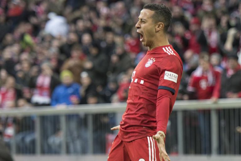 BAYERN SOMA SÉTIMA VITÓRIA SEGUIDA E REPÕE DIFERENÇA PARA O LÍDER