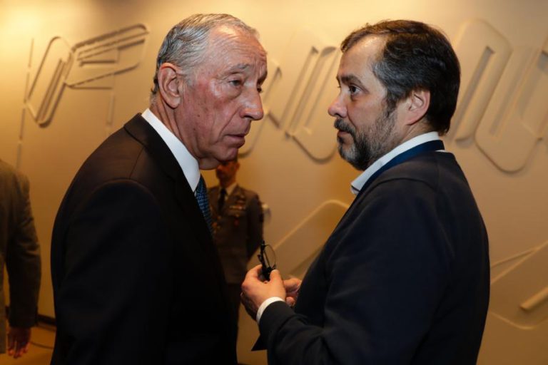 PR QUIS SABER PONTO DE SITUAÇÃO DAS NEGOCIAÇÕES COM PROFESSORES E FENPROF RESPONDEU QUE É “ZERO”