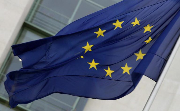 BRUXELAS PREVÊ ADOTAR EM FEVEREIRO MEDIDAS DEFINITIVAS PARA PROTEGER IMPORTAÇÕES DE AÇO