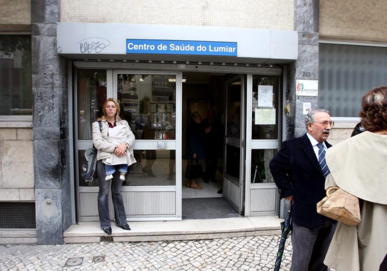 CENTROS DE SAÚDE DE LISBOA E VALE DO TEJO VÃO ALARGAR HORÁRIOS E REFORÇAR EQUIPAS