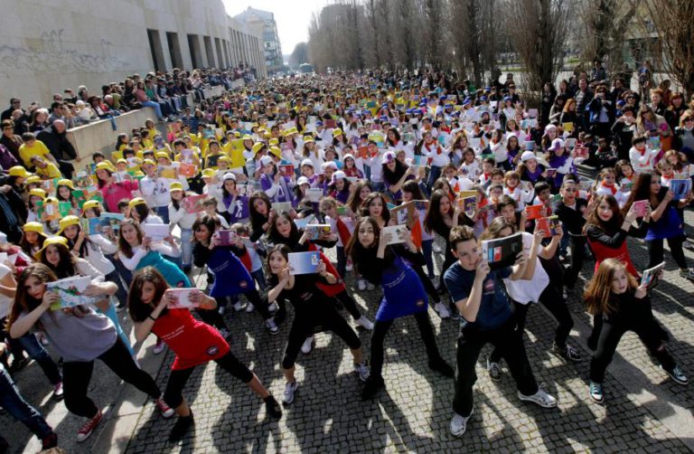 COMUNIDADES PORTUGUESAS NA EUROPA PEDEM AO GOVERNO POLÍTICAS ATIVAS PARA JOVENS