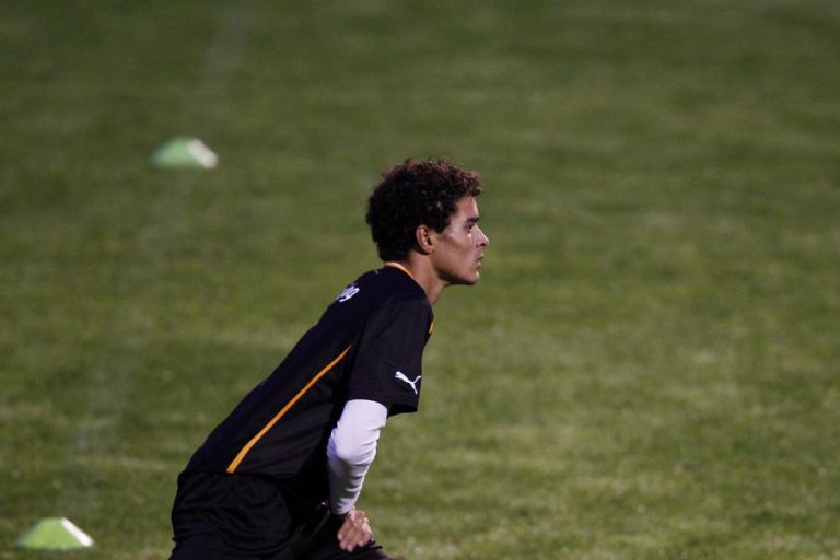ILORI E BORJA CHAMADOS POR KEIZER PARA O DÉRBI, MATHIEU, ACUÑA E DOUMBIA DE FORA