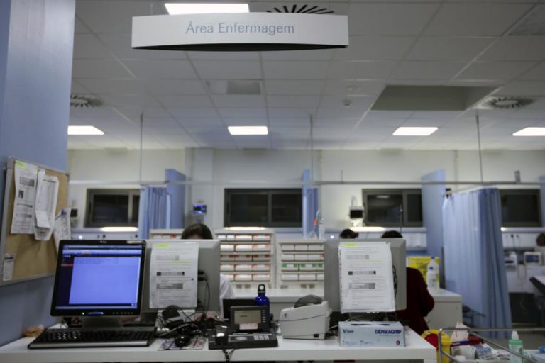 HOSPITAIS TÊM DE AGUARDAR INSTRUÇÕES DO MINISTÉRIO SOBRE PARECER DA PGR SOBRE GREVE DOS ENFERMEIROS