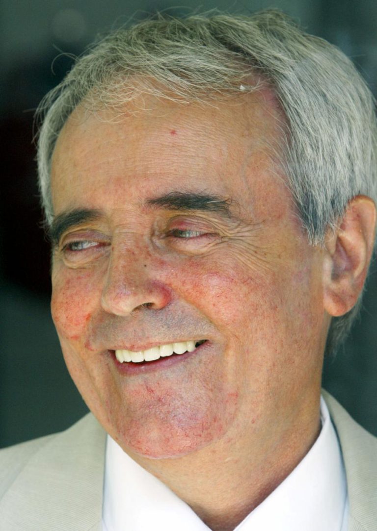 CORPO DE OCTÁVIO MATOS NA BASÍLICA DA ESTRELA A PARTIR DAS 17:30 DE TERÇA-FEIRA