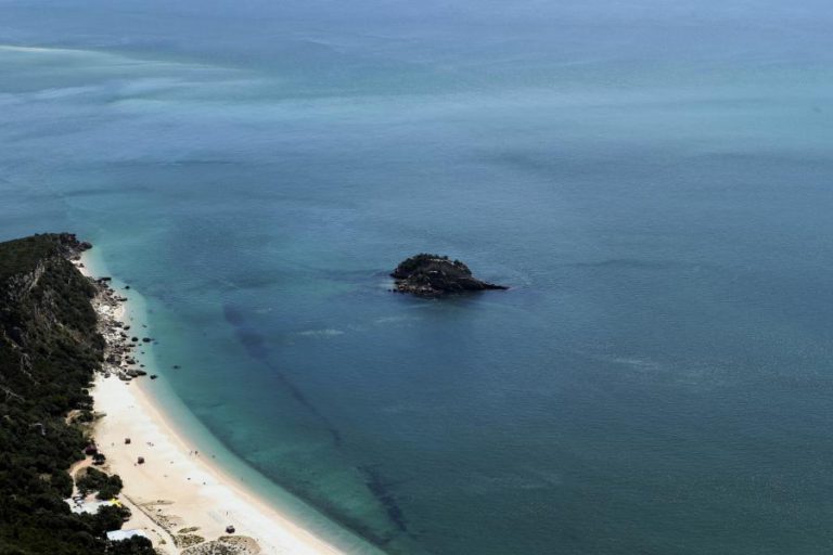 GOVERNO PREVÊ ATINGIR ESTE ANO 180 ME DE INVESTIMENTO NA COSTA PORTUGUESA