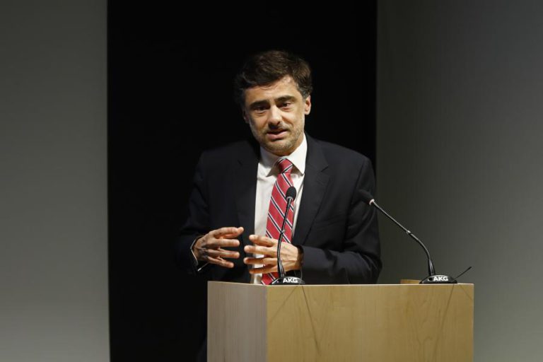 APROVADA PROPOSTA DE LEI SOBRE CUIDADORES INFORMAIS