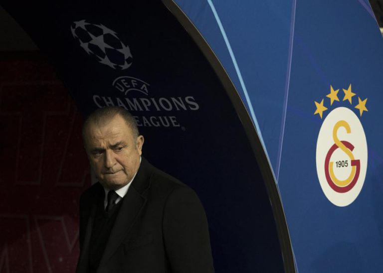 TREINADOR DO GALATASARAY CONSIDERA SER POSSÍVEL ULTRAPASSAR BENFICA