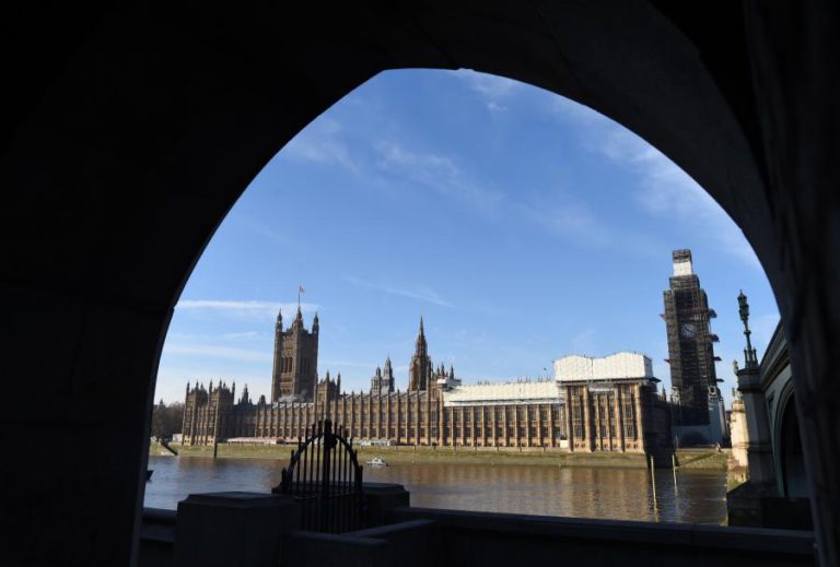 BREXIT: PM ATUALIZA PARLAMENTO SOB PRESSÃO PARA ADIAR SAÍDA