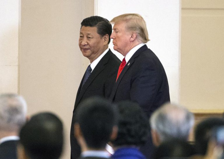 BOLSA DE XANGAI SOBE 5,6% NO FECHO APÓS TRUMP ADIAR TAXAS NAS IMPORTAÇÕES DA CHINA